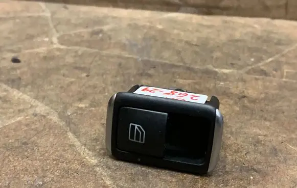 Mercedes-Benz GLE (W166 - C292) Electric window control switch A2049058102