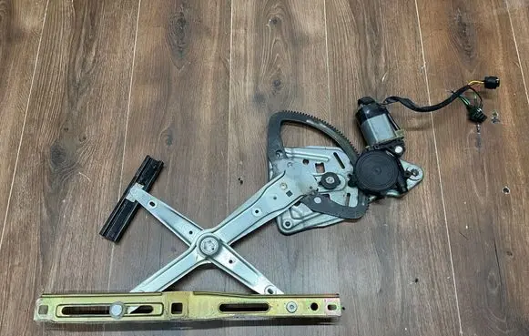 Mercedes-Benz SL R129 Front door electric window regulator A1297200746 1297200746