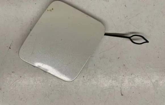 Nissan Qashqai J12 Front tow hook cap/cover 622A06UA0H