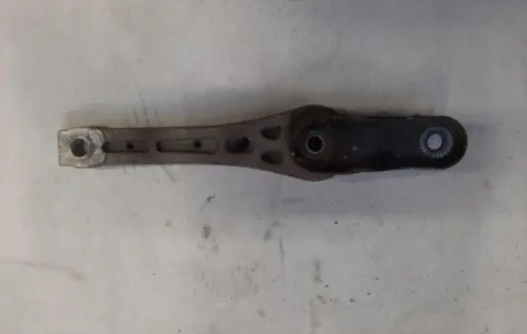 Volkswagen Jetta VI Gearbox mounting bracket 1K0511805CK