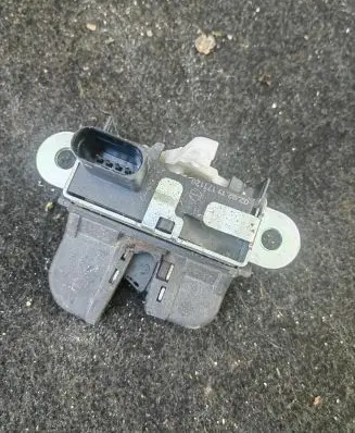 Volkswagen Scirocco Tailgate/trunk/boot lock/catch/latch