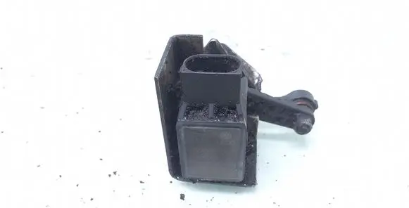 Headlight/headlamp level sensor