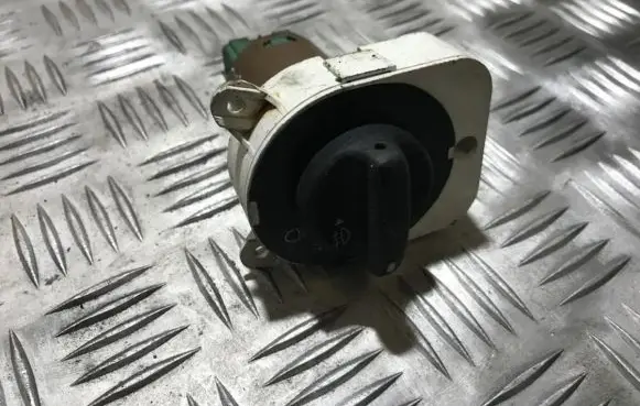 Ford Mondeo MK II Light switch 96bb13k196bb