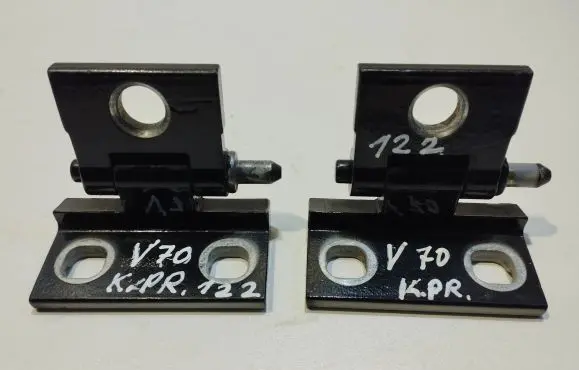 Volvo V70 Front door hinge set 