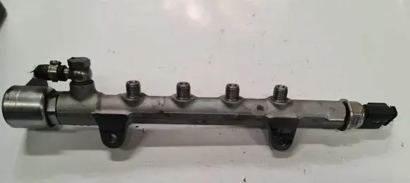 Mercedes-Benz C W205 Fuel main line pipe A6510700495