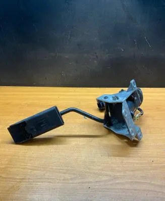 Audi 100 S4 C4 Accelerator pedal position sensor 0205001032