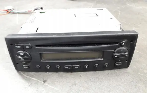 Iveco Daily 3rd gen Radio/CD/DVD/GPS head unit 7607005081
