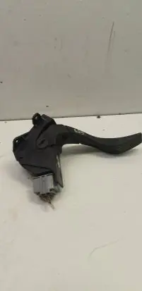 Ford Focus Accelerator throttle pedal 98AB9F836AE