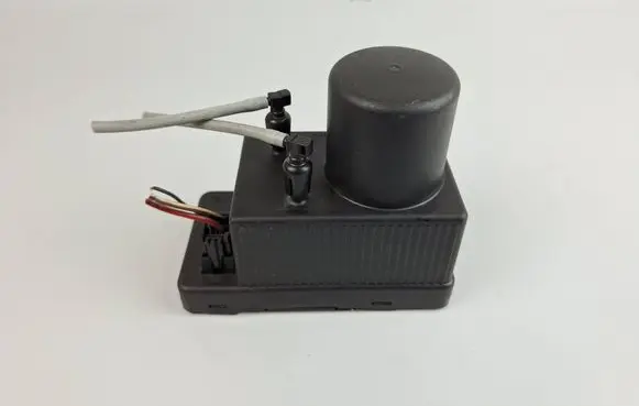 Mercedes-Benz E W212 Central locking vacuum pump 2038000048 0132006365 A2038000048