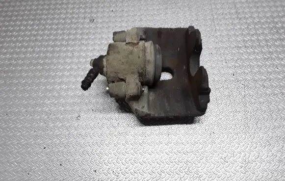 Skoda Octavia Mk2 (1Z) Front brake caliper