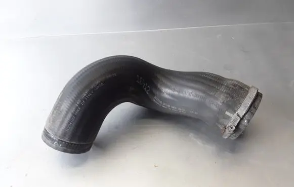 Volvo S60 Intercooler hose/pipe 31274103