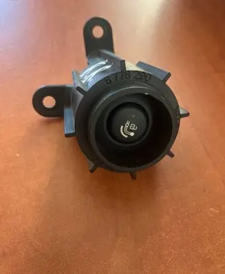 BMW 5 F10 F11 Switch for retractable tow bar 9272858 6776290