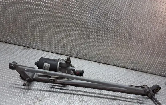 Chrysler Sebring (ST-22 - JR) Front wiper linkage and motor 24013117