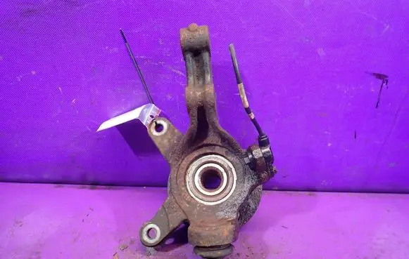 Honda Civic Front wheel hub spindle knuckle