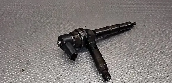 Opel Astra H Fuel injector 0445110175