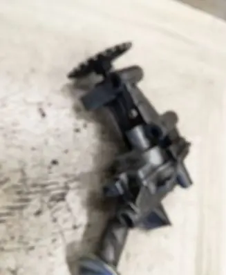 Renault Megane II Oil pump 