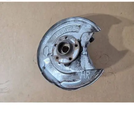 Volvo XC60 Rear wheel hub 31658320