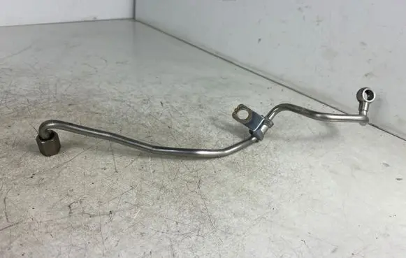 Audi A4 S4 B9 Turbo turbocharger oiling pipe/hose 04L145771H