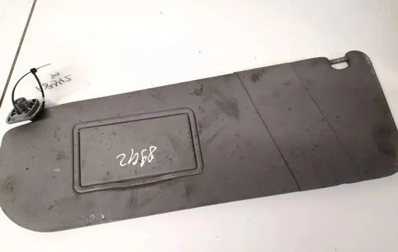 Sun visor