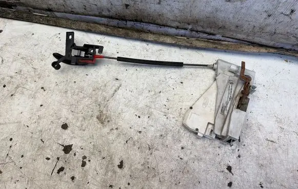 Volkswagen Sharan Front door lock 93BG220A20DD