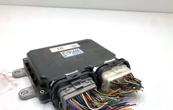 Mazda 6 Engine control unit/module ECU LF4J18881E