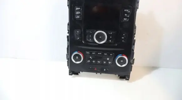 Renault Megane IV Head unit multimedia control 