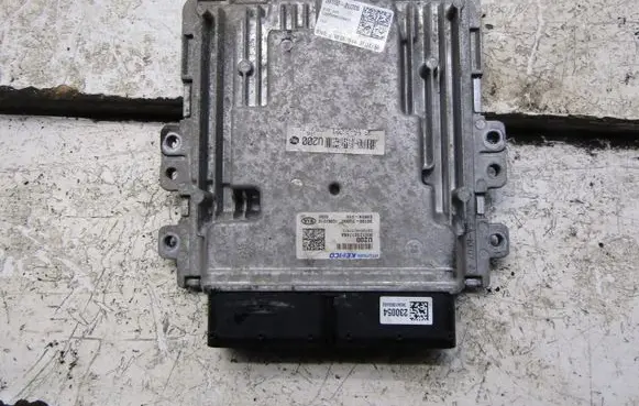 KIA Ceed Engine control unit/module ECU 39199-2U000