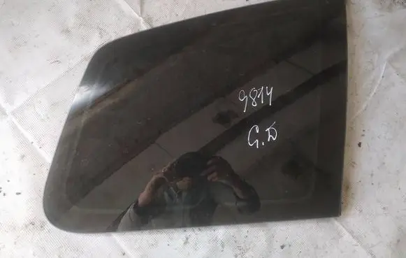 Ford Focus C-MAX Rear side window AS2