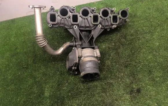 Volkswagen Transporter - Caravelle T5 Intake manifold 03L130319D 03L128063S