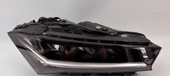 Skoda Superb B9 Headlight/headlamp 3P1941016