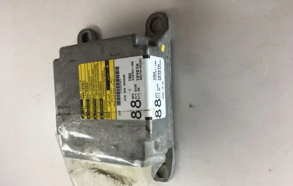 Toyota Avensis T250 Airbag control unit/module 215767106 8917005161