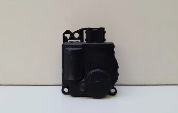 Chrysler Pacifica Air flap motor/actuator 545250008 FV198002