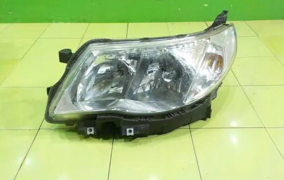Subaru Forester SH Headlight/headlamp PRZOD