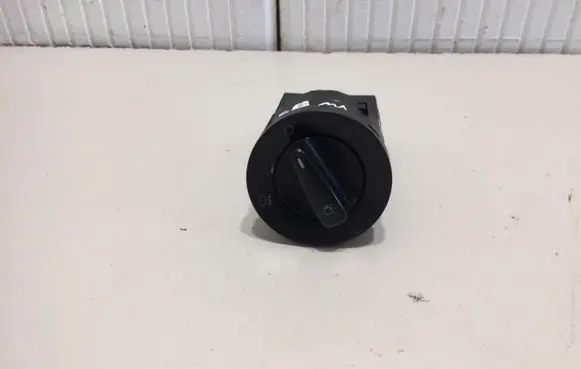 Volkswagen PASSAT B5 Light switch 1C0941531