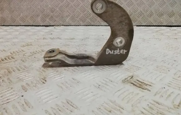 Dacia Duster Engine mounting bracket 8200991067