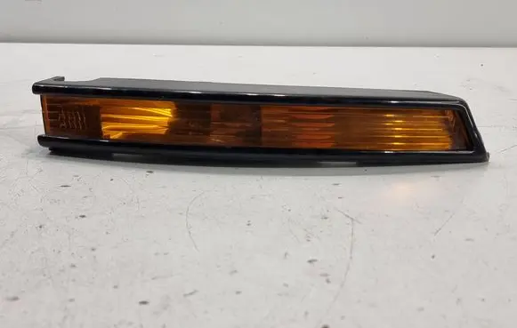 Volkswagen PASSAT B6 Front indicator light 3C0953042J
