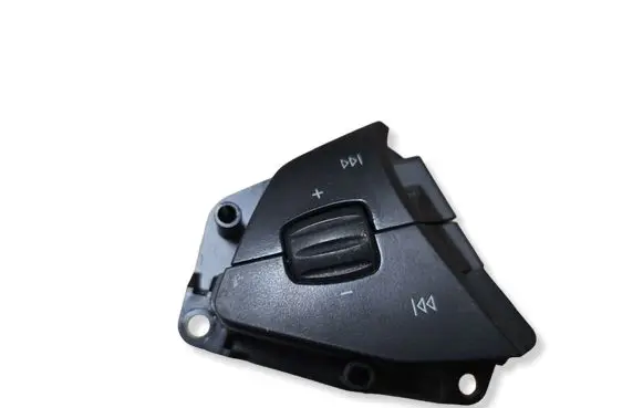 Tesla Model S Steering wheel buttons/switches 101324200E