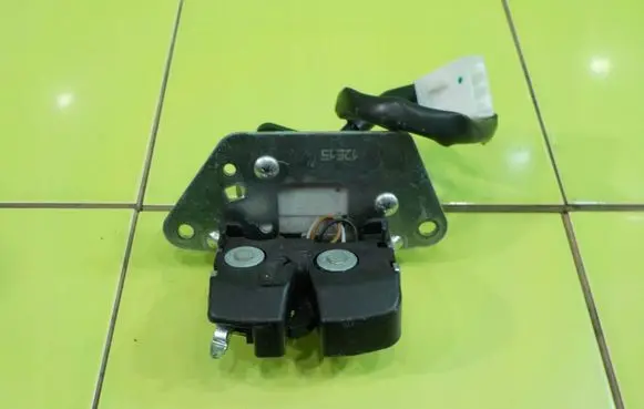 Peugeot Bipper Tailgate exterior lock 