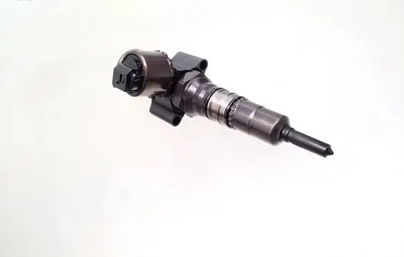 Audi A3 S3 8P Fuel injector 03G130073B 0414720403