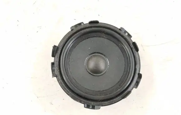 Mercedes-Benz C W205 Panel speaker 2058201002 A2058201002