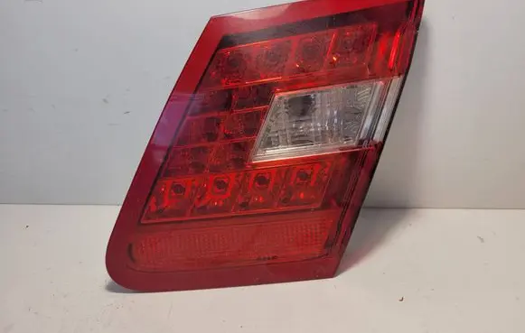 Mercedes-Benz E W212 Tailgate rear/tail lights A2128200864 483502 778008