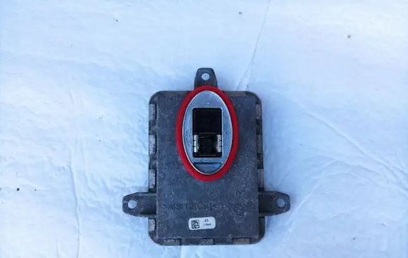 Mercedes-Benz A W176 Headlight ballast module Xenon A1669002800