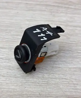 Audi A4 S4 B7 8E 8H Cigarette lighter front 8P0863387D