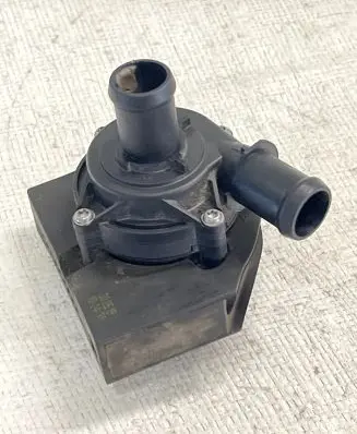 Seat Ibiza V (KJ) Electric auxiliary coolant/water pump 5Q0965567 12402300305