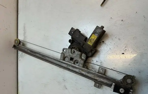 Fiat Ducato Front door window regulator with motor 1340453080