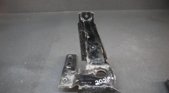 Mercedes-Benz GLE W167 Radiator support slam panel bracket A1676262300