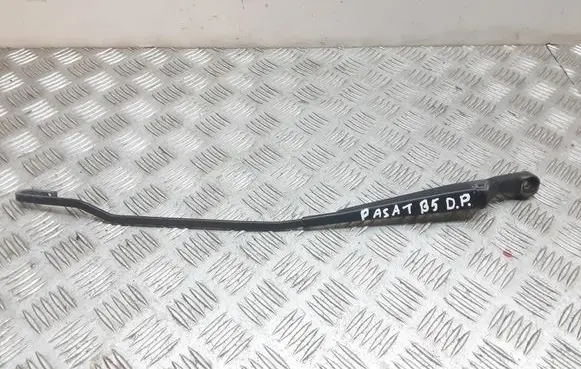 Volkswagen PASSAT B5 Front wiper blade arm 3B1955410