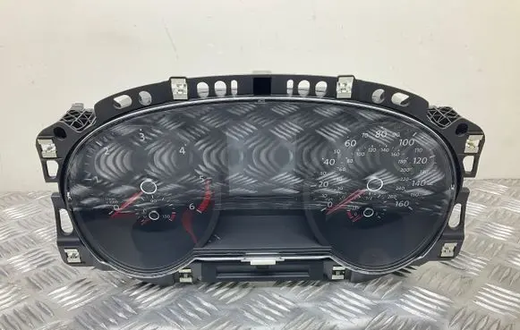 Volkswagen Golf VII Speedometer (instrument cluster) 5G0920951A