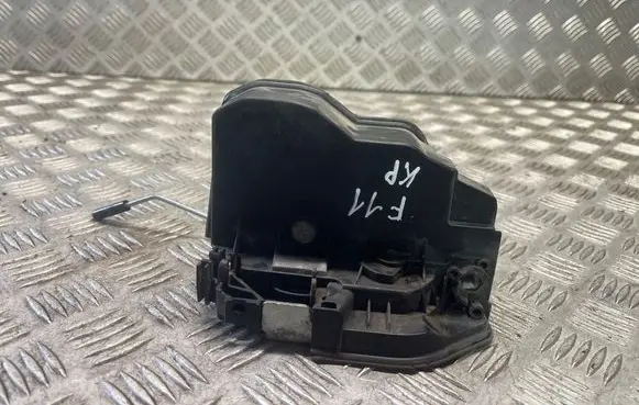 BMW 5 F10 F11 Front door lock 7202143