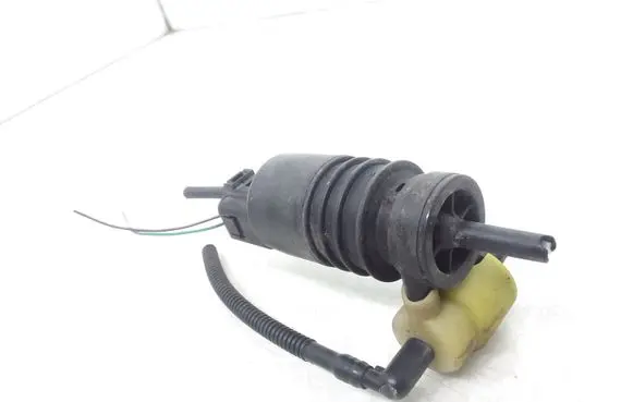 Audi A6 S6 C5 4B Windscreen/windshield washer pump